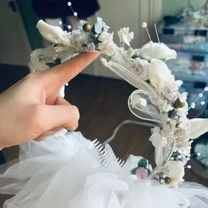 Accessories | 9s Vintage Flower Bridal Headpiece With  display picture 3